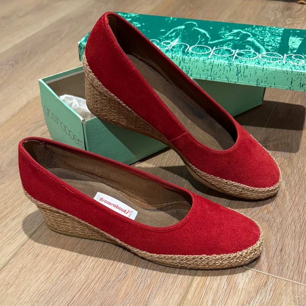 Vintage Red Suede Wedges